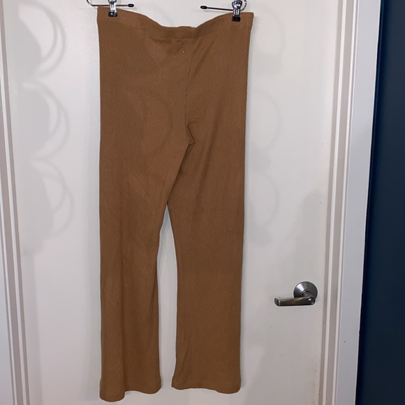NWOT Yummy sweater company ribbed pull on pant camel brown - Picture 4 of 4